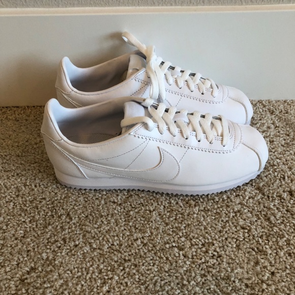 NIKE SNEAKERS - Picture 8 of 9